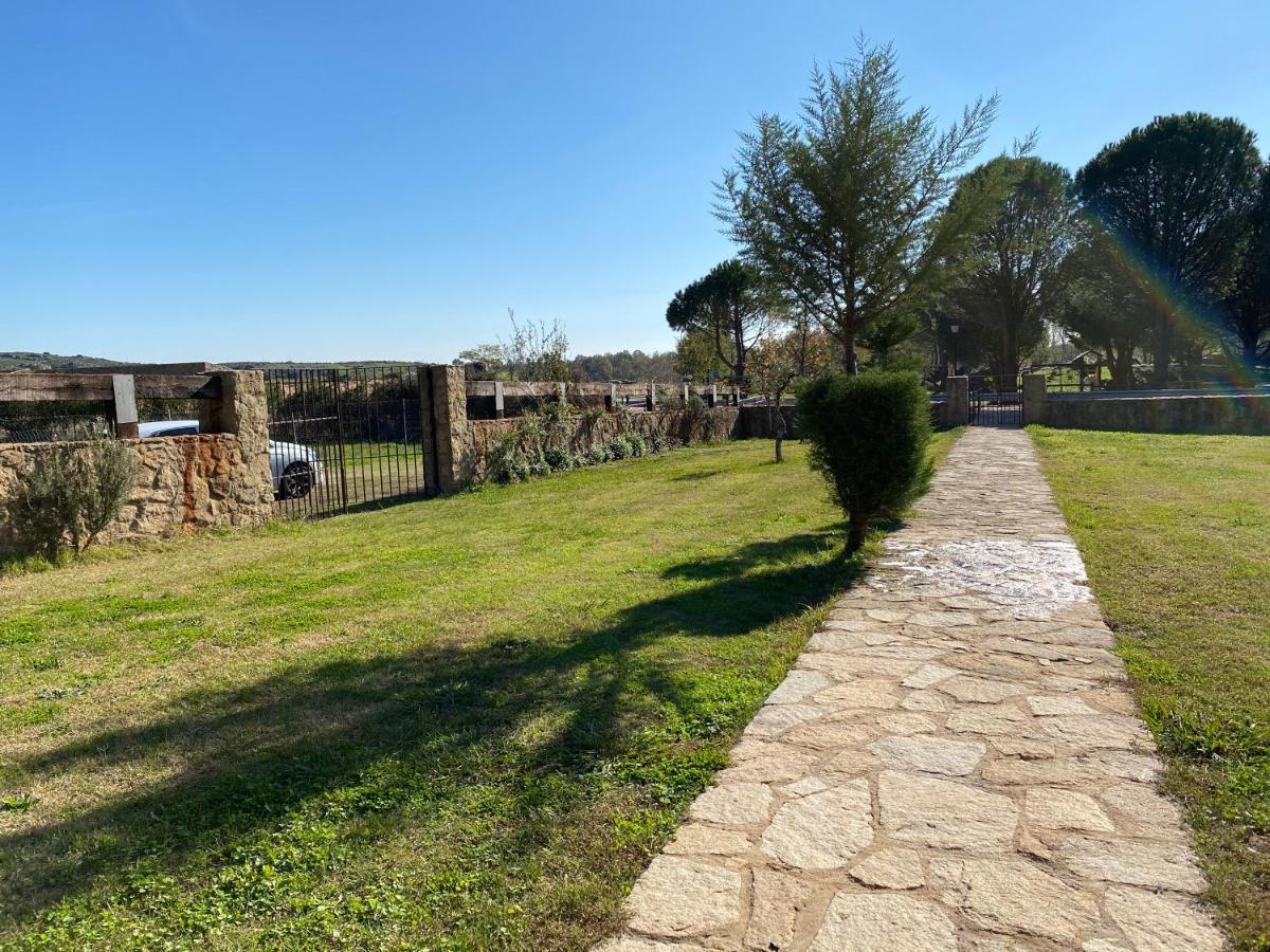 Casa Rural La Dehesa Cilleros Esterno foto